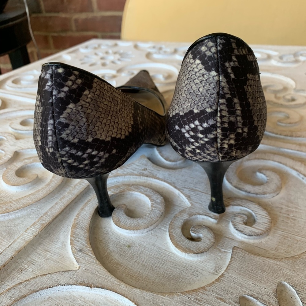 🟡 2/$12. Nine West snake print heels - Picture 3 of 5